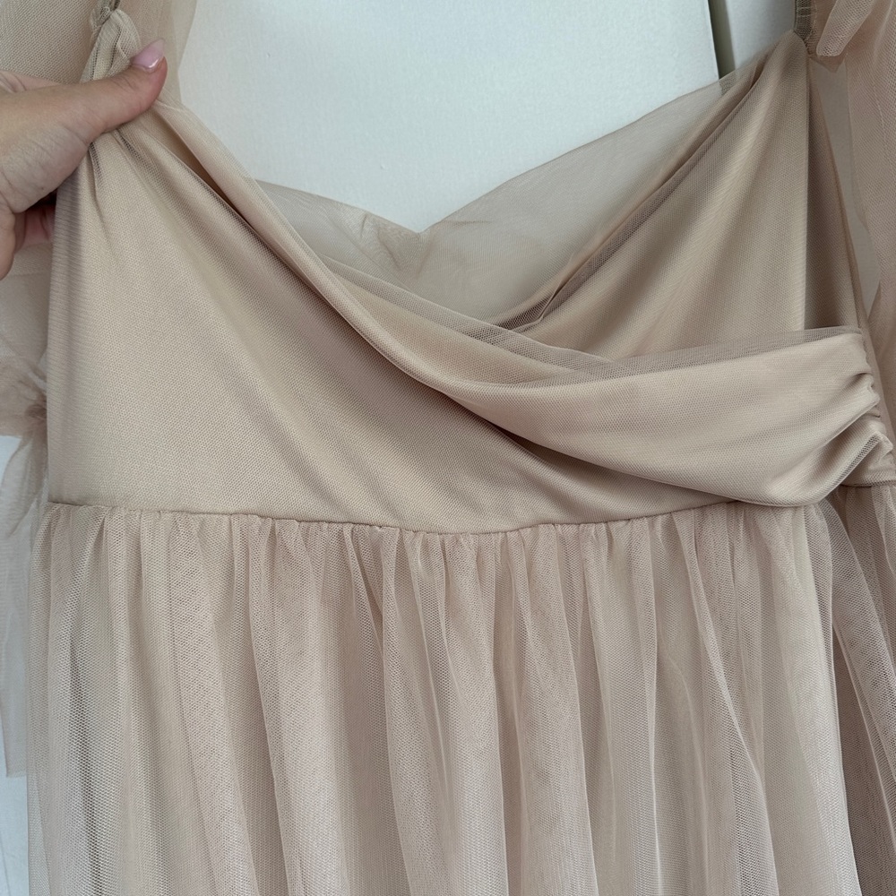 Sweetheart Maternity Dress - Photoshoot & Baby Shower Gown - Picture 6 of 10
